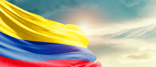 Kolumbiában a kormány megállapodást kötött a Nemzeti Felszabadítási Hadsereg lázadóival
