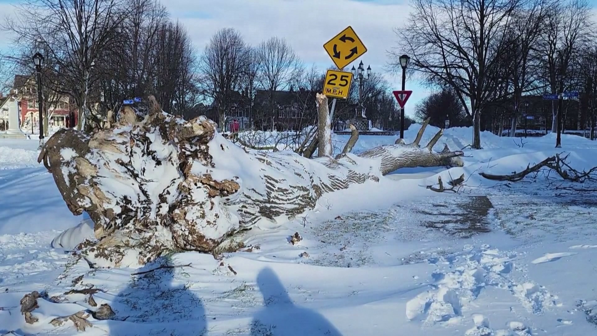 Szövetségi támogatást kap New York állam a hóvihar okozta károk felszámolására