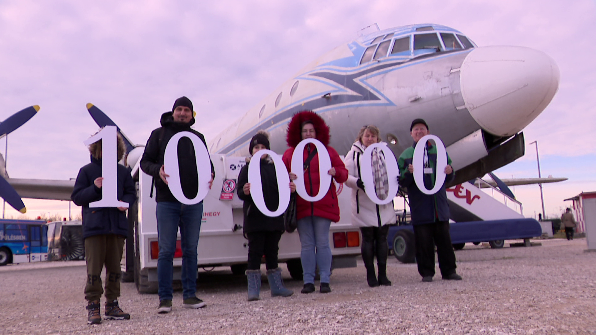 Az idei év 100 000. látogatóját köszöntötte az Aeropark 