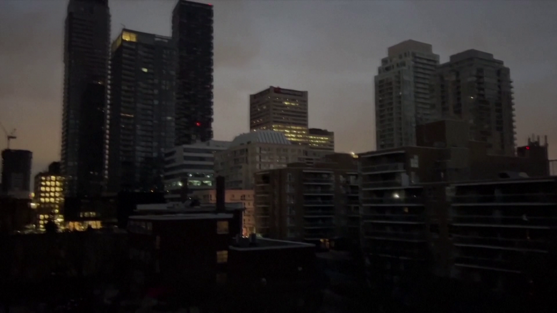 Sötétbe borult Torontó