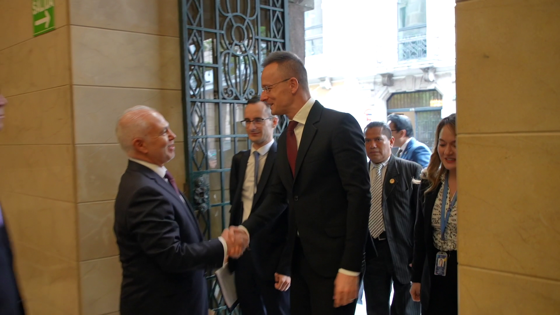 Védelmi és szénhidrogénipari együttműködési megállapodást köt Magyarország Ecuadorral 