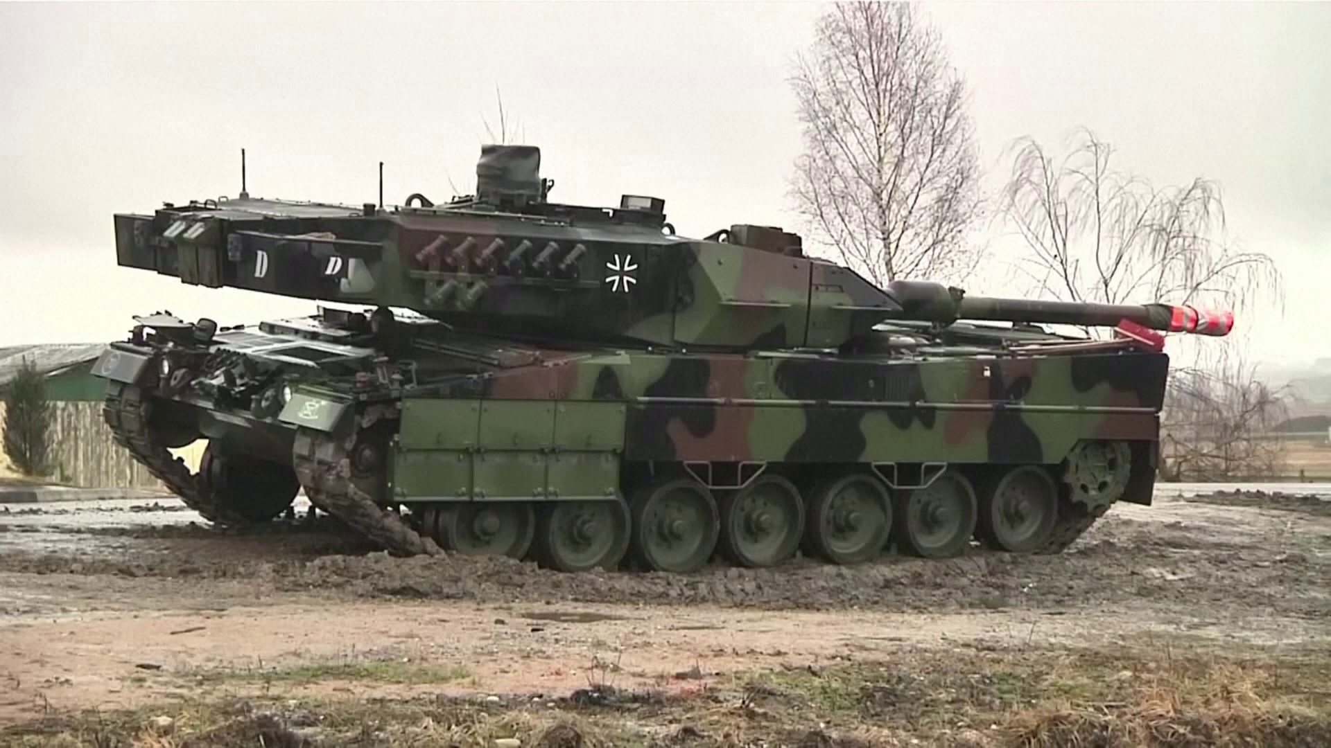 Ukrajna egyelőre nem kap Leopard 2 harckocsit Németországtól