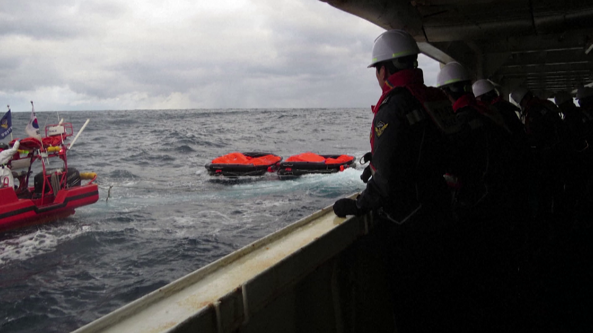 Elsüllyedt egy teherhajó Japán partjainál 