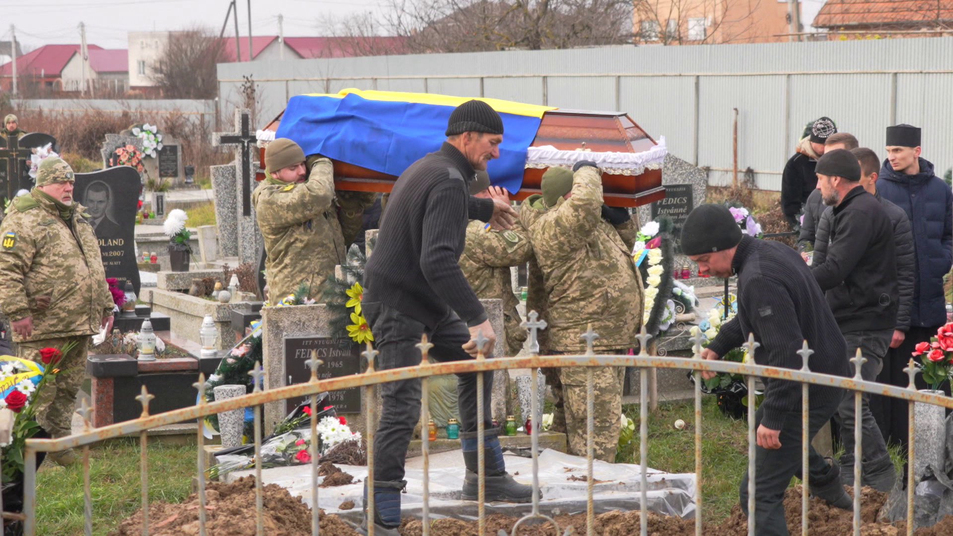 Radar - Magyar  katonát temettek Kárpátalján