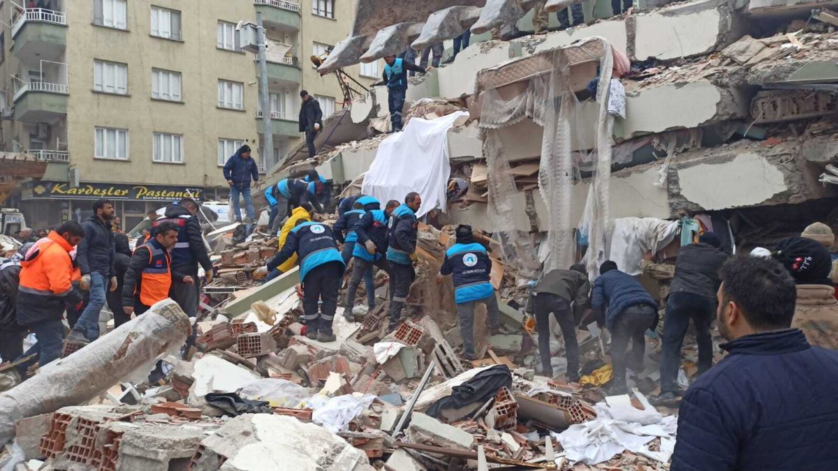 Újabb vérfagyasztó TikTok videók a török földrengésről