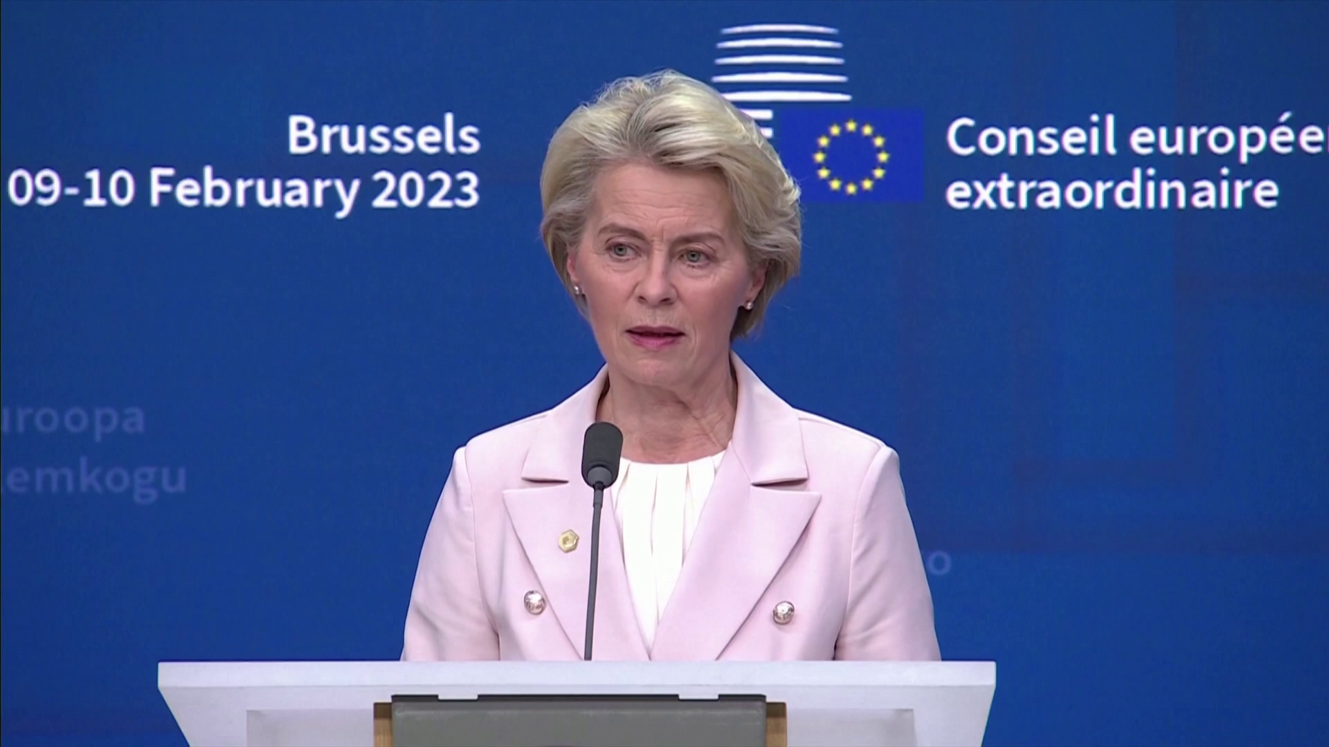 Ursula von der Leyen: Az EU meg fogja erősíteni a külső határokat