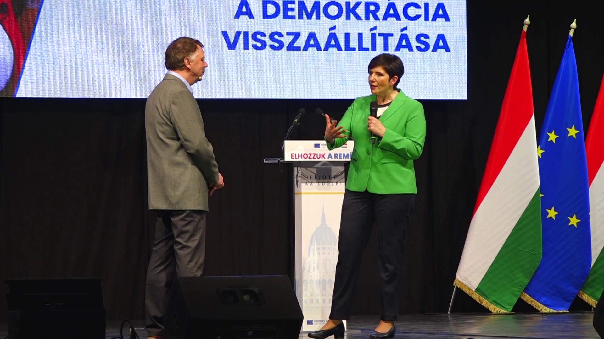 Mellőzte a közgyűlést Pécs polgármestere Gyurcsányné rendezvénye miatt