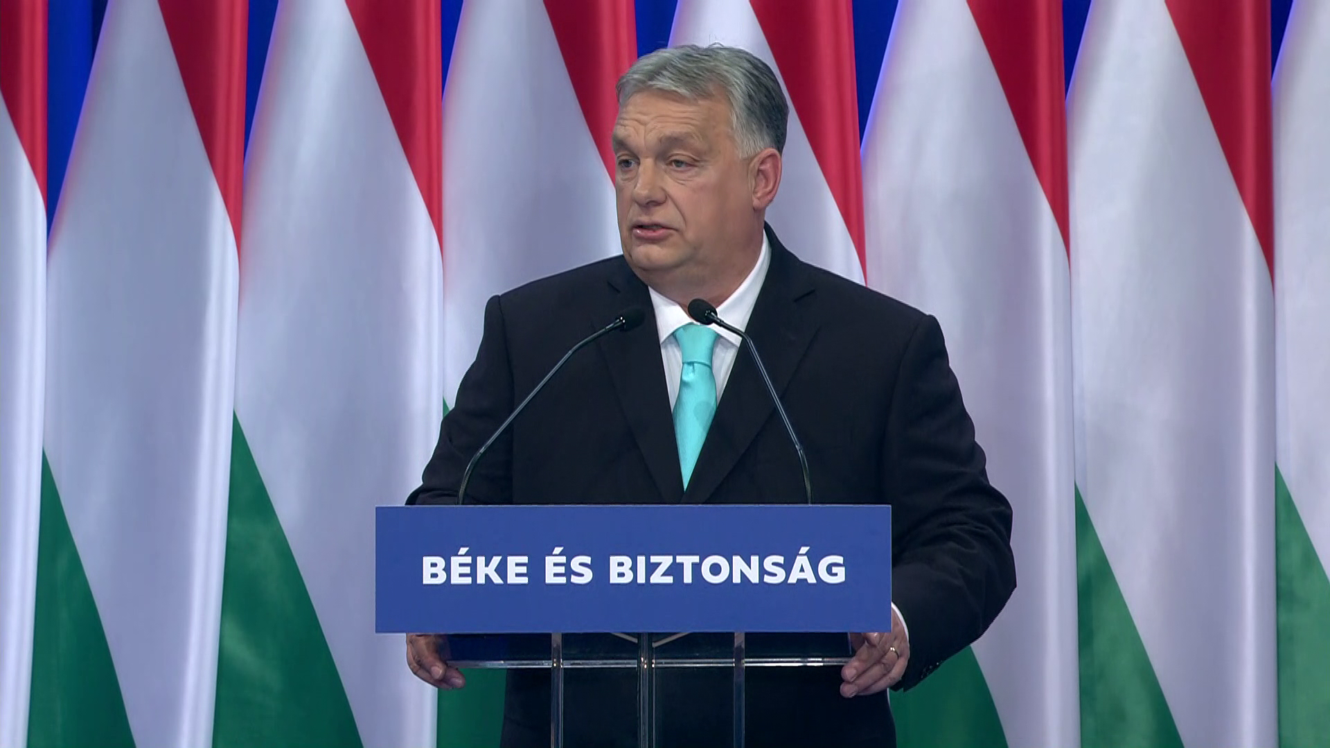 Orbán: A magyar nemzeti érdek ma is azt kívánja, hogy az ország maradjon ki a háborúból