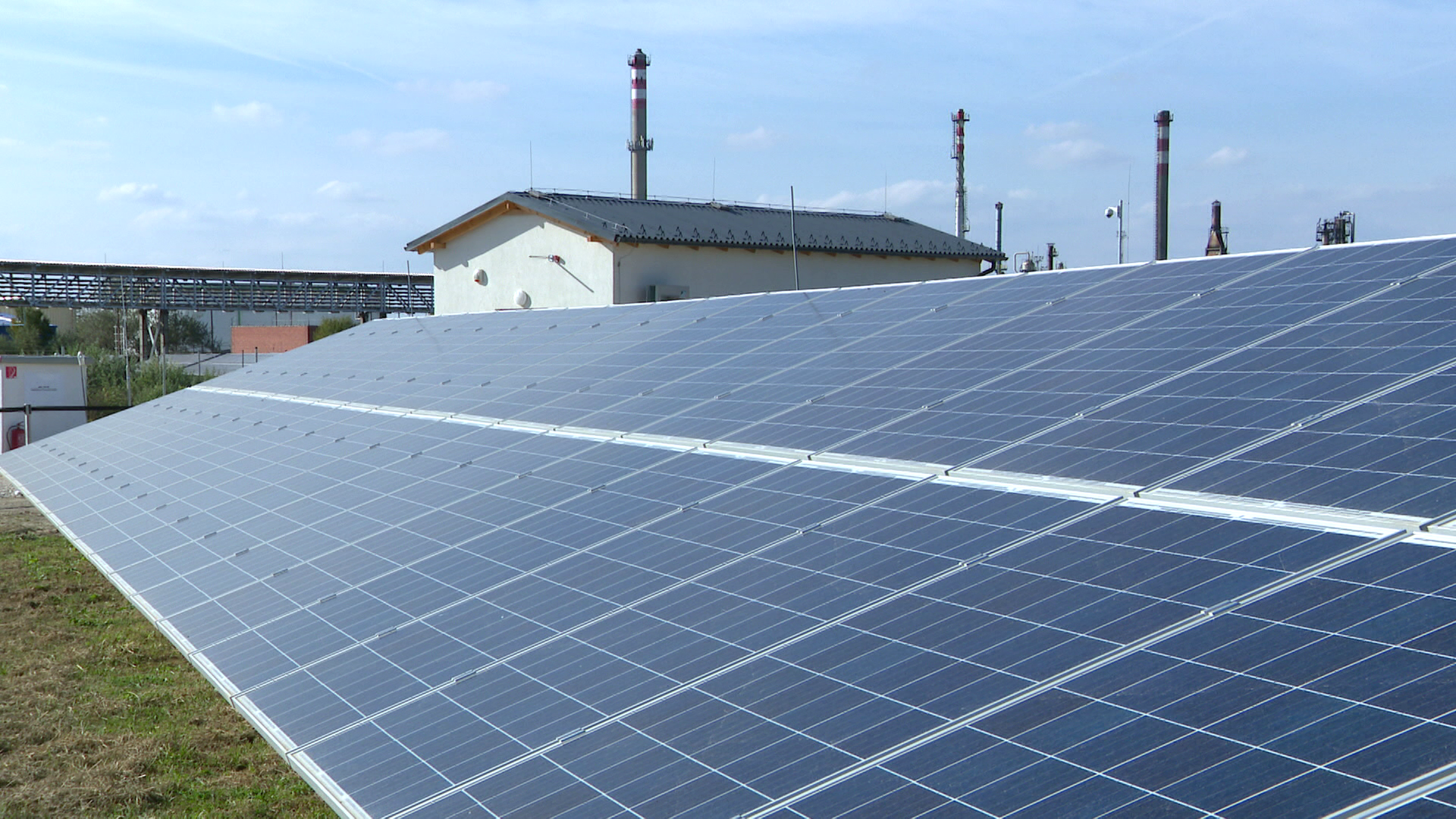 Többet termeltek a hazai napelemparkok, mint, amire Paks képes 