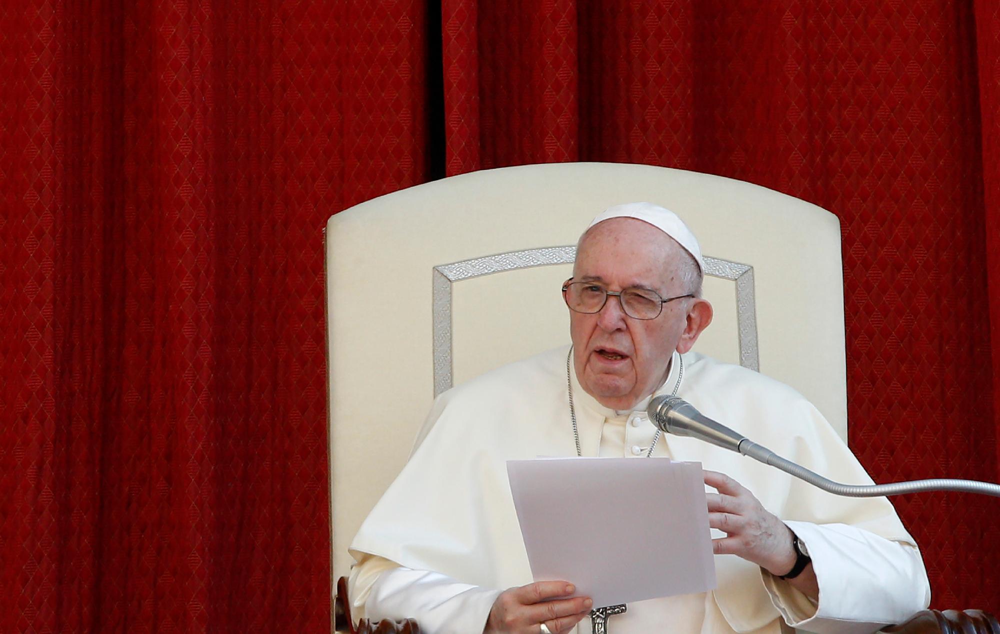 Ferenc pápa felszólította a nemzetek vezetőit, hogy nyissák meg a béke kapuit