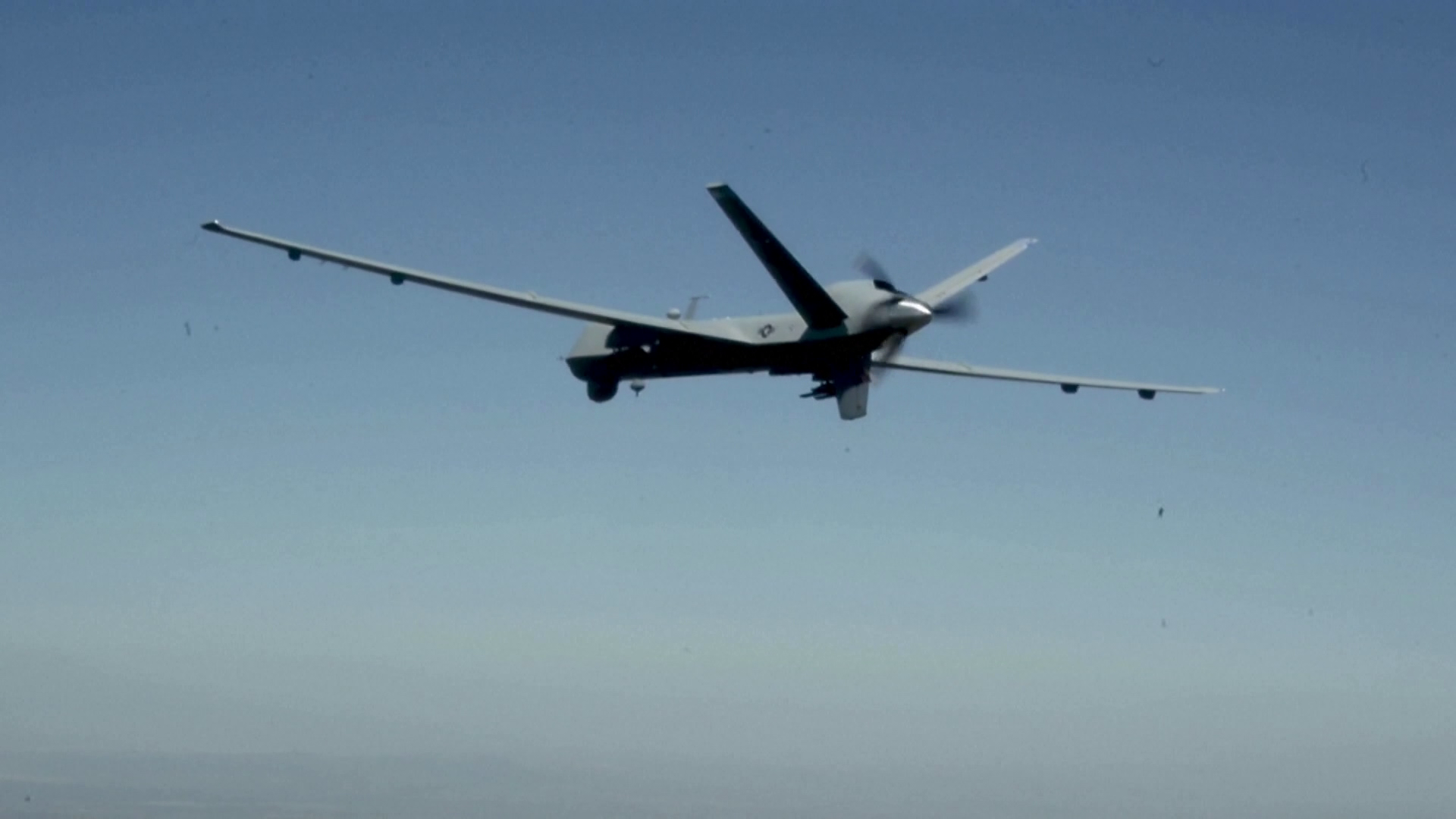 Lezuhant egy amerikai felderítő drón, Washington szerint orosz harci gépek miatt 