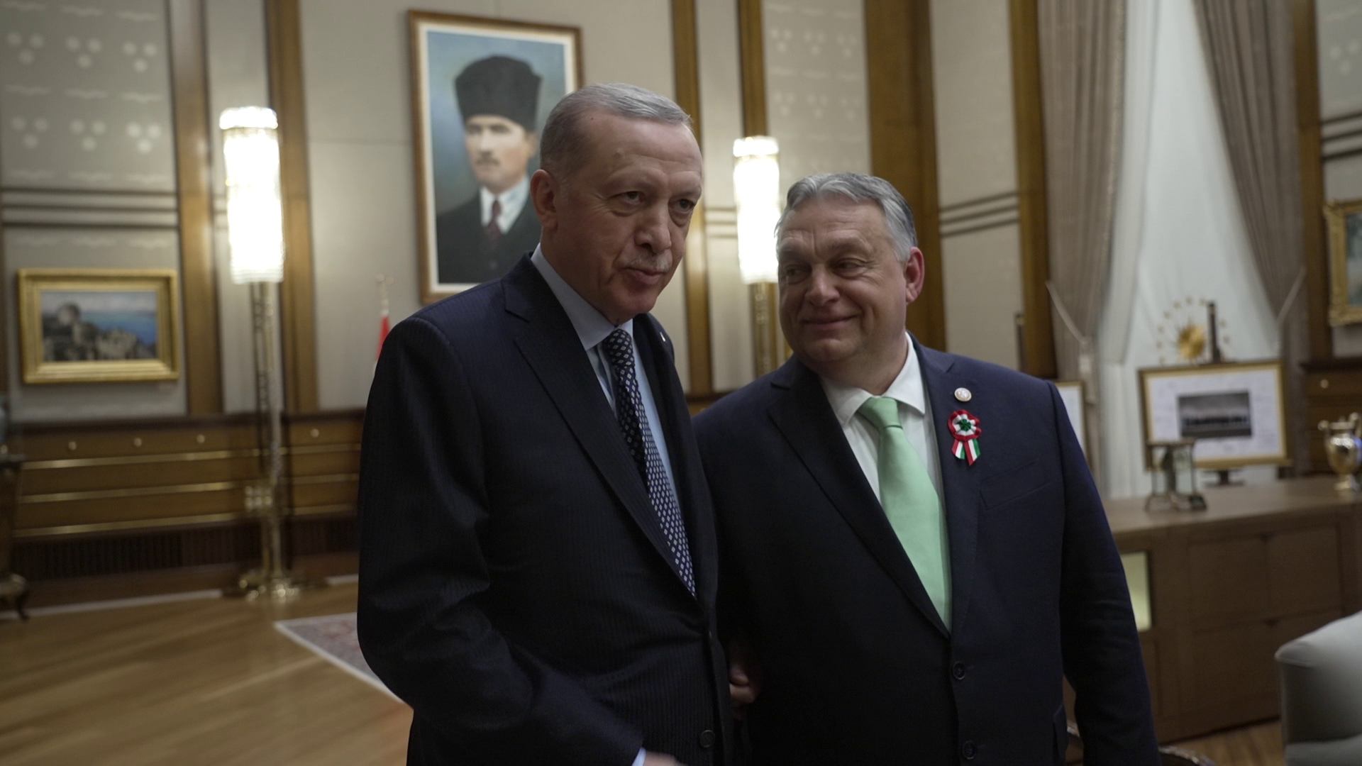 A magyar és a török vezetés is el akarja kerülni az ukrajnai háborúba sodródást 