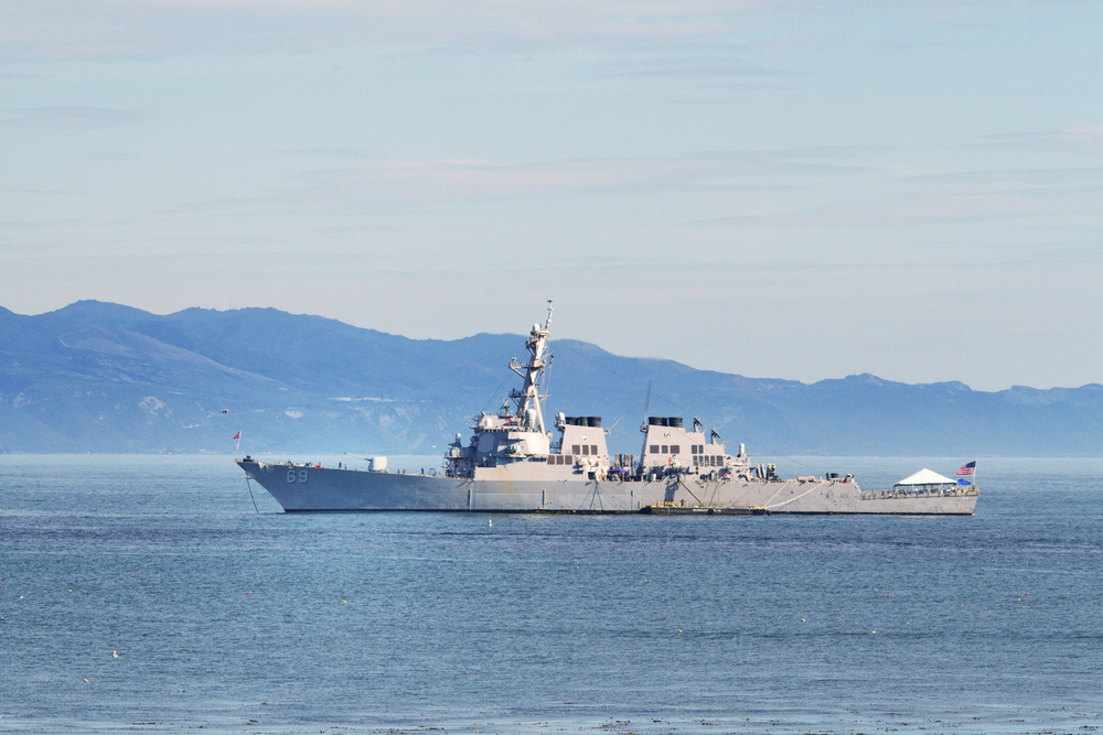 Ismét kínai felségvizekre hajózott be az amerikai romboló – elküldték