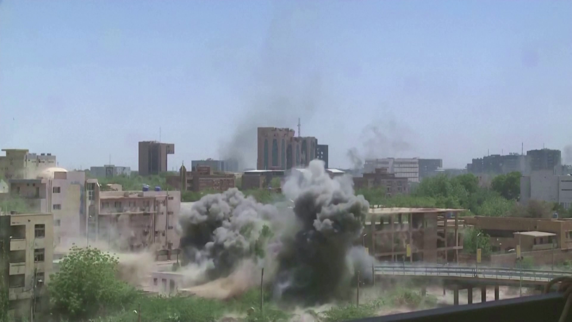 24 órás tűzszünetről állapodtak meg a szudáni tábornokok 