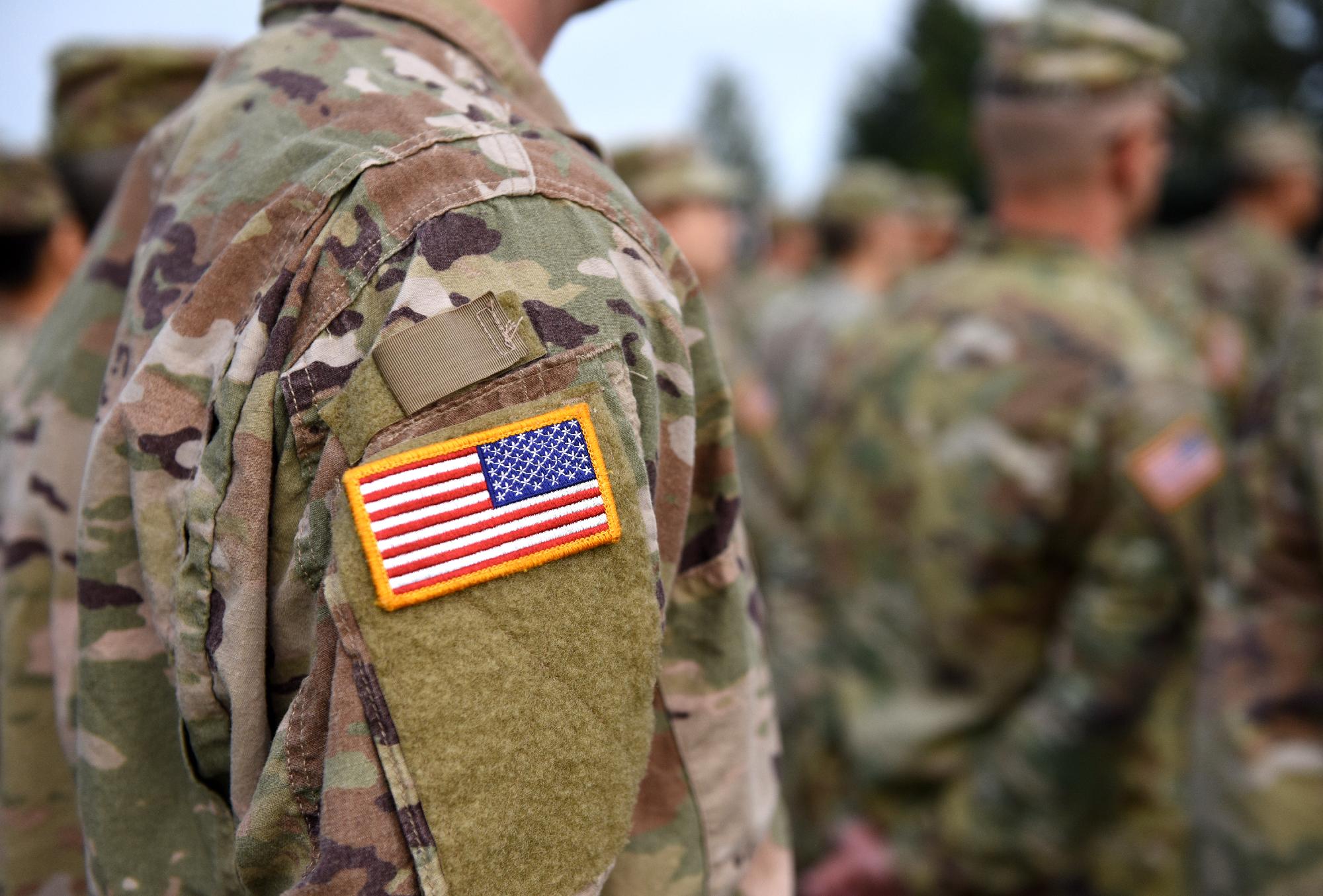 Az amerikai kormány 1500 katonát vezényel a déli határra