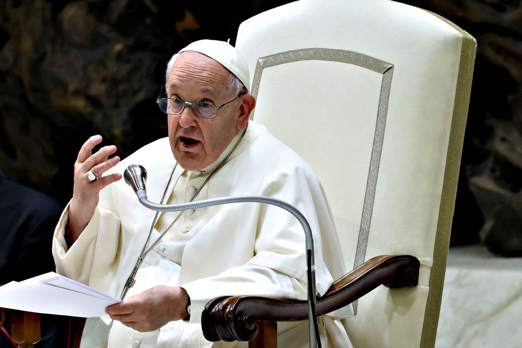 Ferenc pápa beterjesztette a Vatikán új alaptörvényének tervét