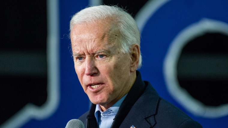 Joe Biden: A fehér felsőbbrendűség a legkomolyabb terrorfenyegetés 