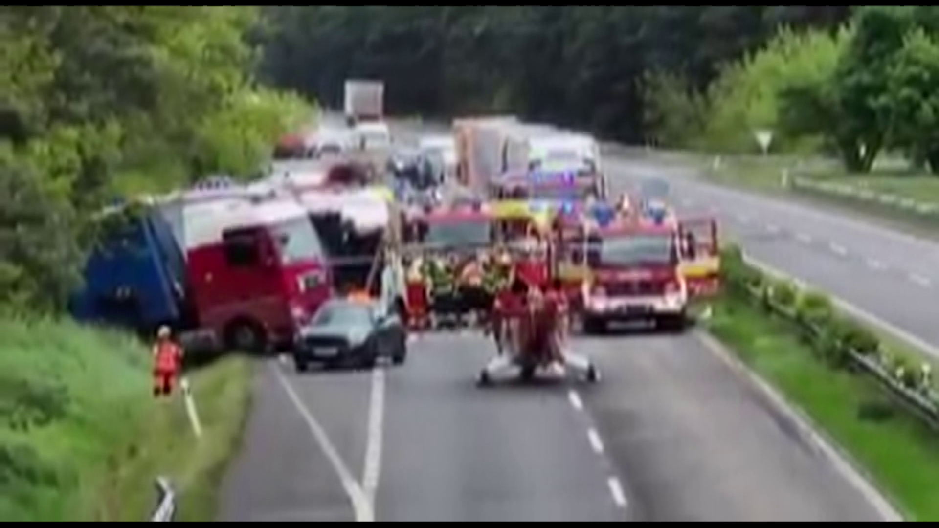 Szlovákiai buszbaleset - Pozsonyi kórházigazgató: 8 sérült kritikus állapotban van