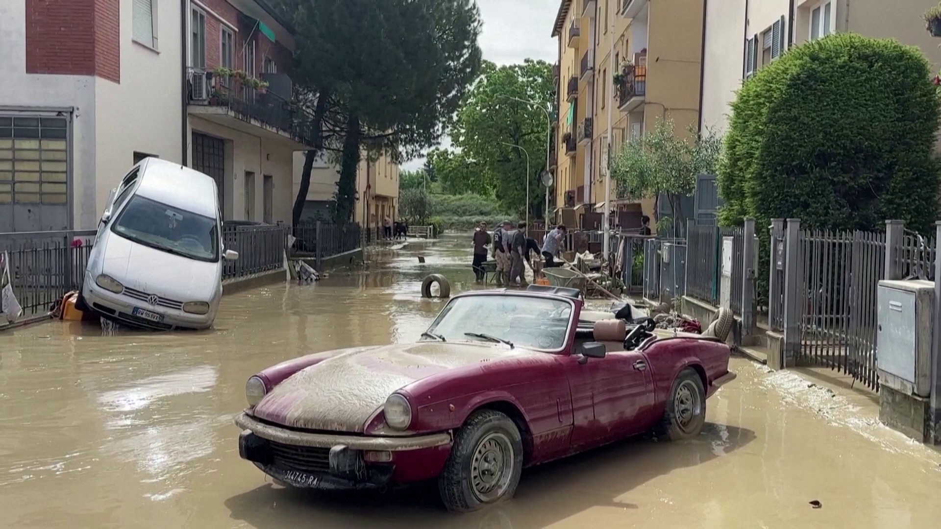 14 halálos áldozata van az olaszországi áradásoknak