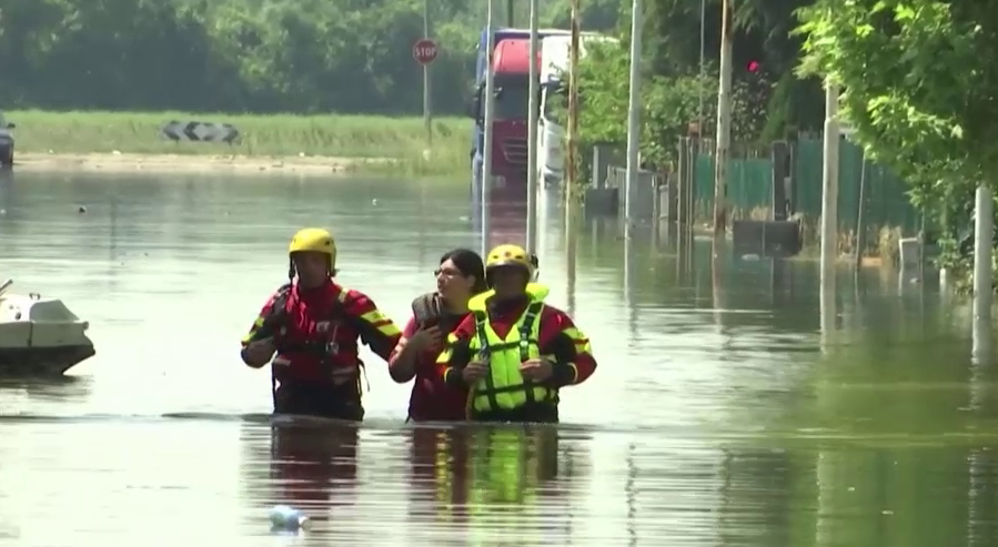 Már egy hete küzd az áradásokkal Olaszország