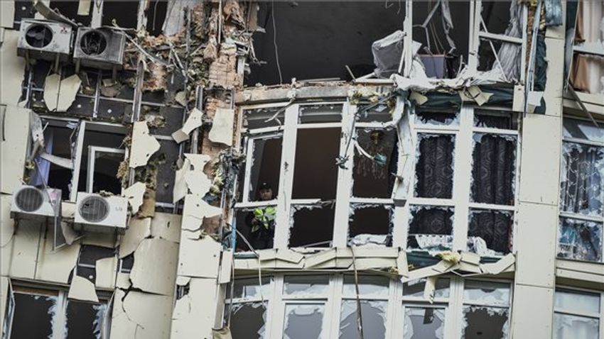 Újabb orosz légitámadás érte Kijevet, a légvédelem több tucat rakétát és drónt megsemmisített 