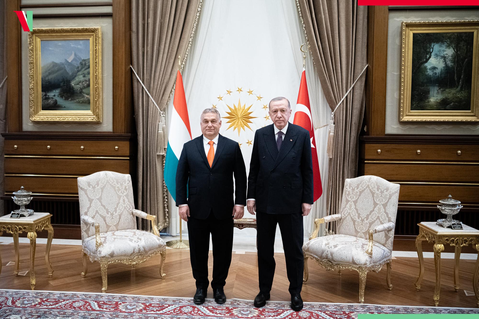 Ankarába utazott Orbán Viktor, ahol részt vesz a török elnök beiktatási ünnepségén
