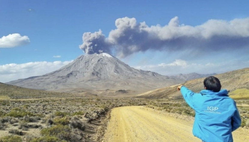 Kitört a perui Ubinas vulkán