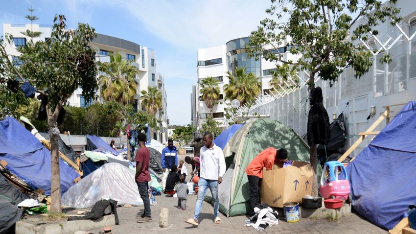 Eurómilliárdokat költ a francia és a belga kormány a bevándorlók beilleszkedésére 