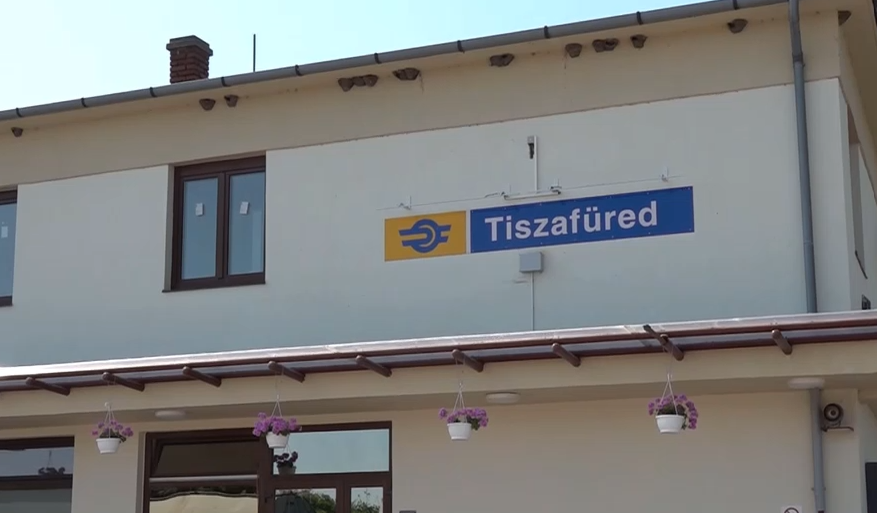 Befejeződött a tiszafüredi vasútállomás felújítása