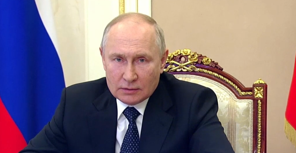 Oroszország megnyitotta a forgalmat a Kercsi-hídon, Putyin pedig betartotta az ígéretét