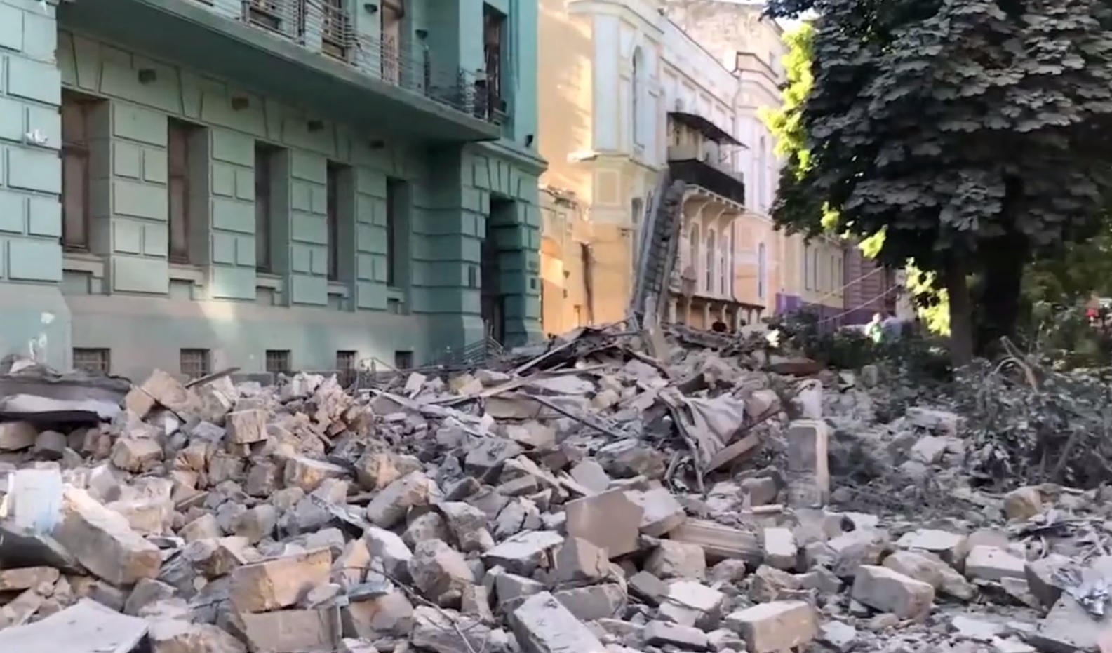 Újabb légitámadás érte Odesszát