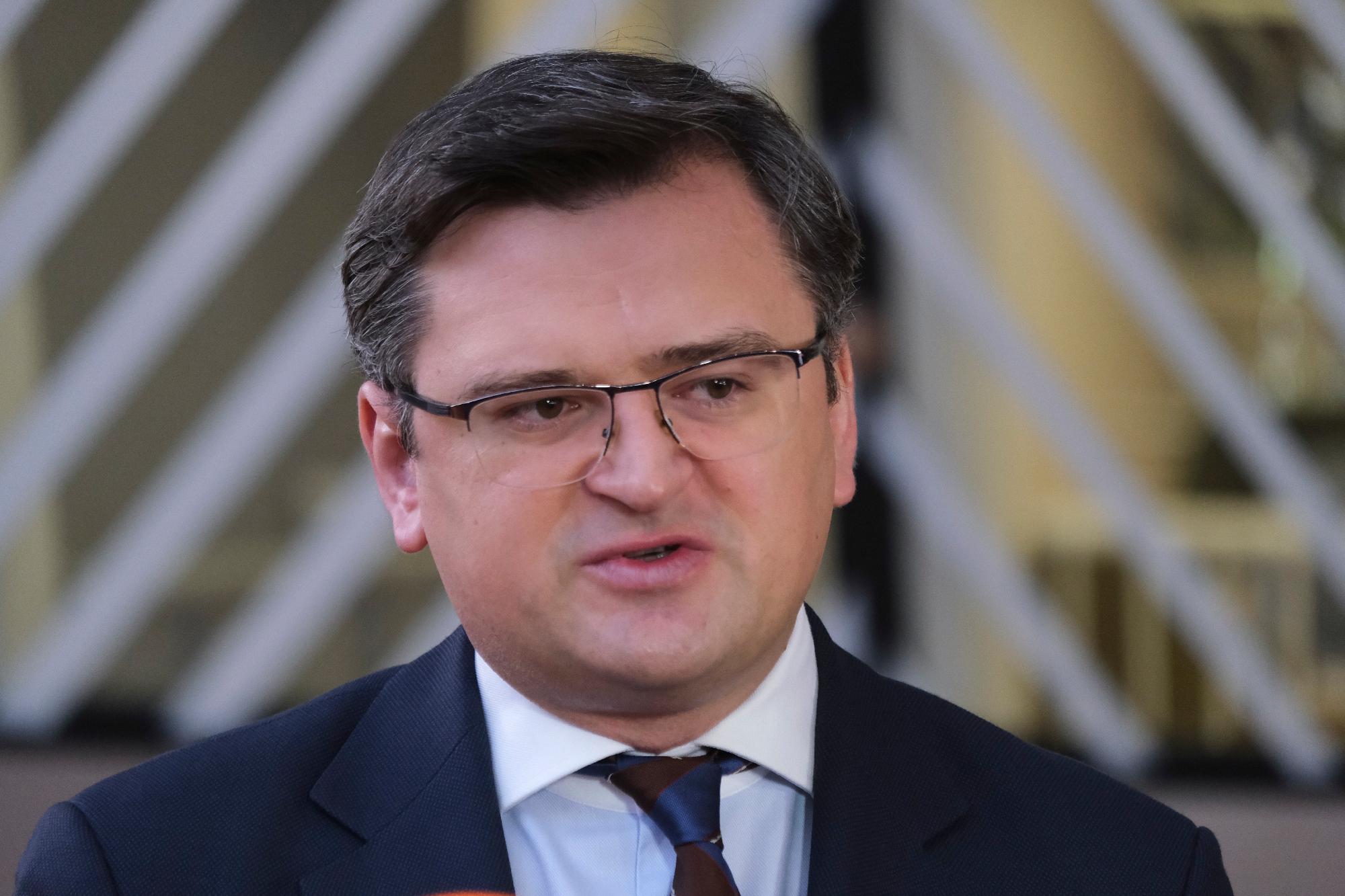Az ukrán külügyminiszter nagy hatótávolságú rakéták küldésére sürgette Berlint és Washingtont