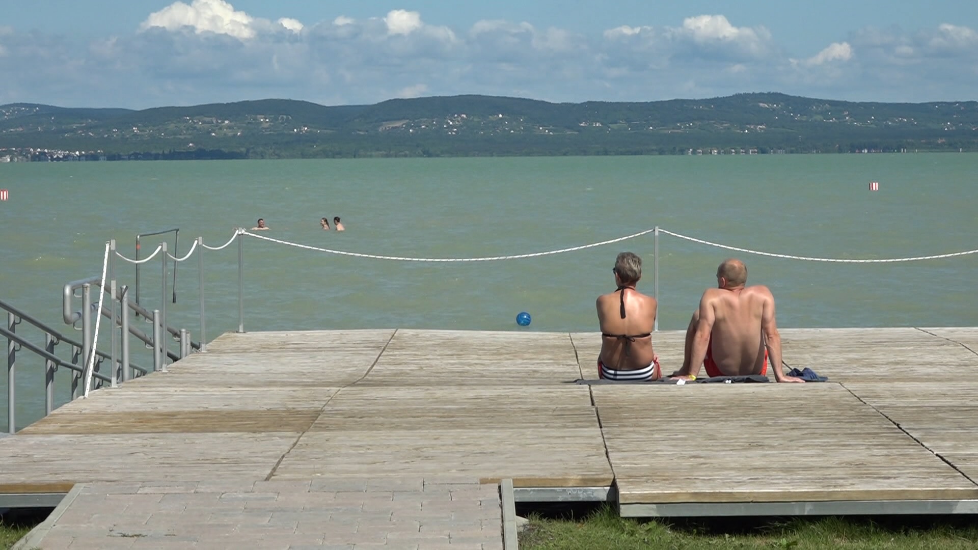 Lejárató kampány zajlik a Balaton ellen