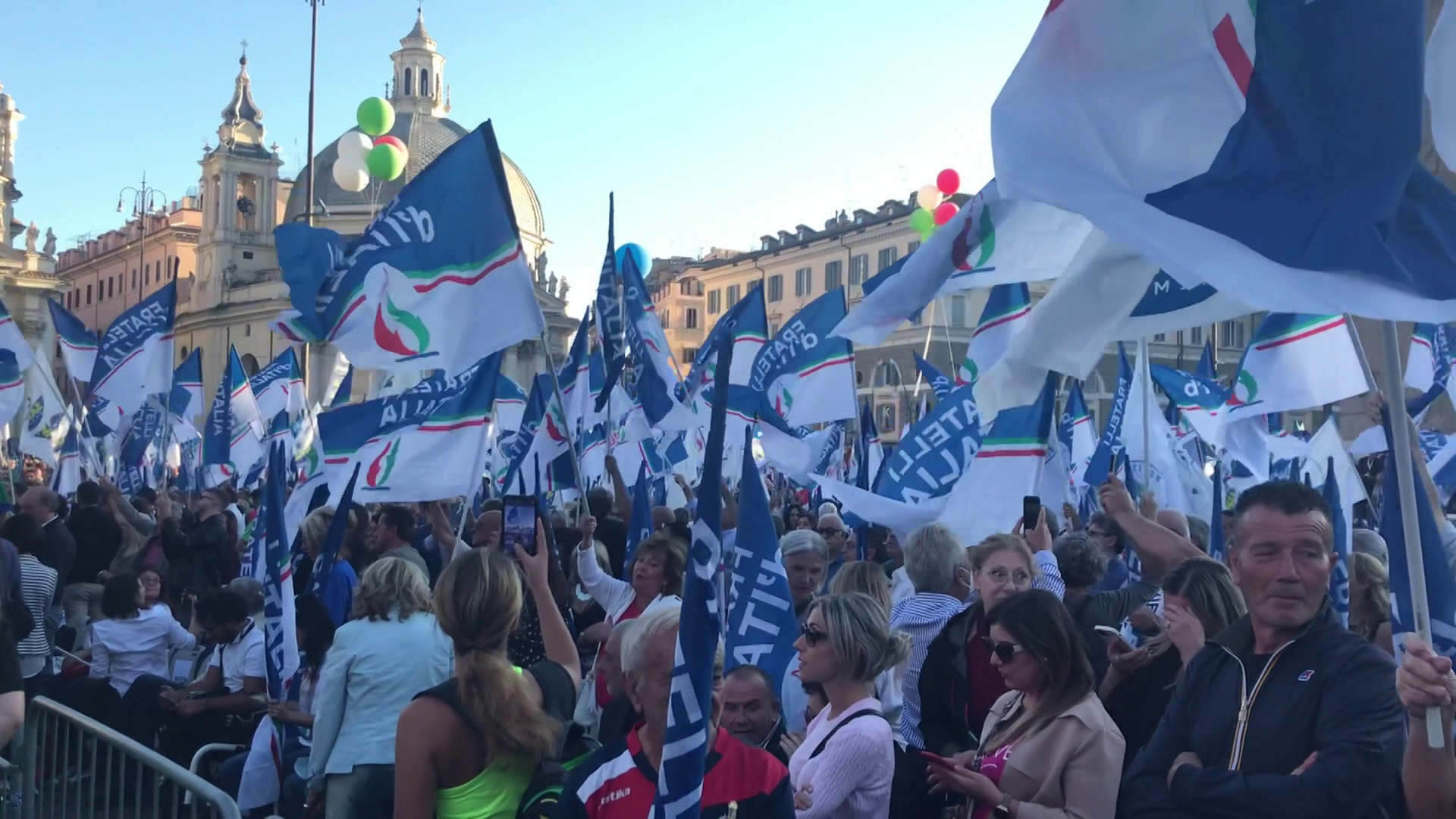 Esélyesként készülhet az európai parlamenti kampányra az olasz jobboldal