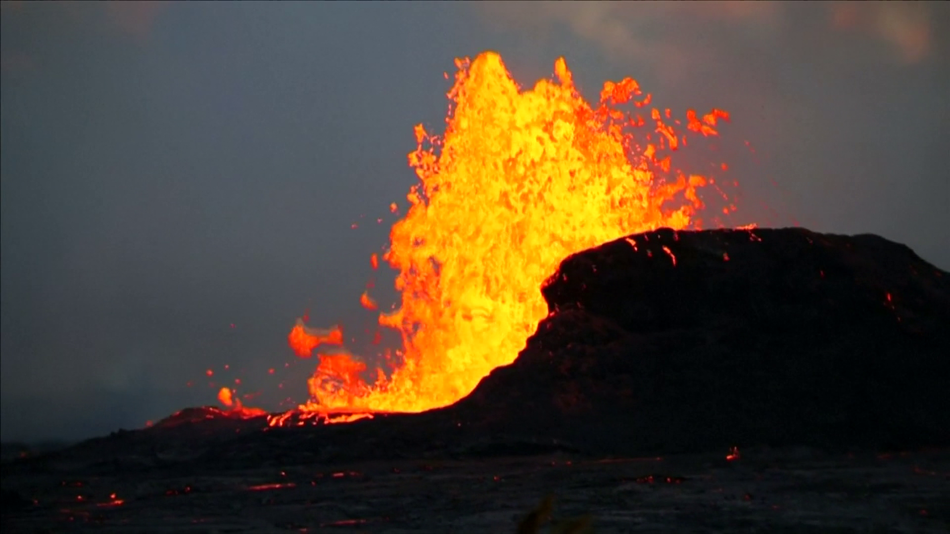Kitört Hawaii második legnagyobb vulkánja