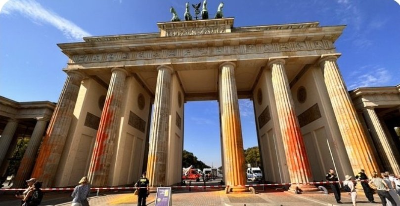 Klímaaktivisták megrongálták a Brandenburgi kaput