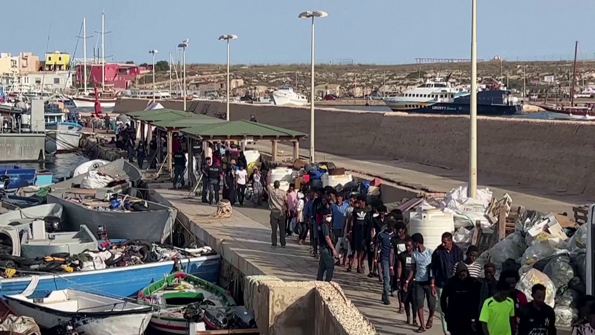 Róma döntött, de a bevándorlók továbbra is érkeznek Lampedusára