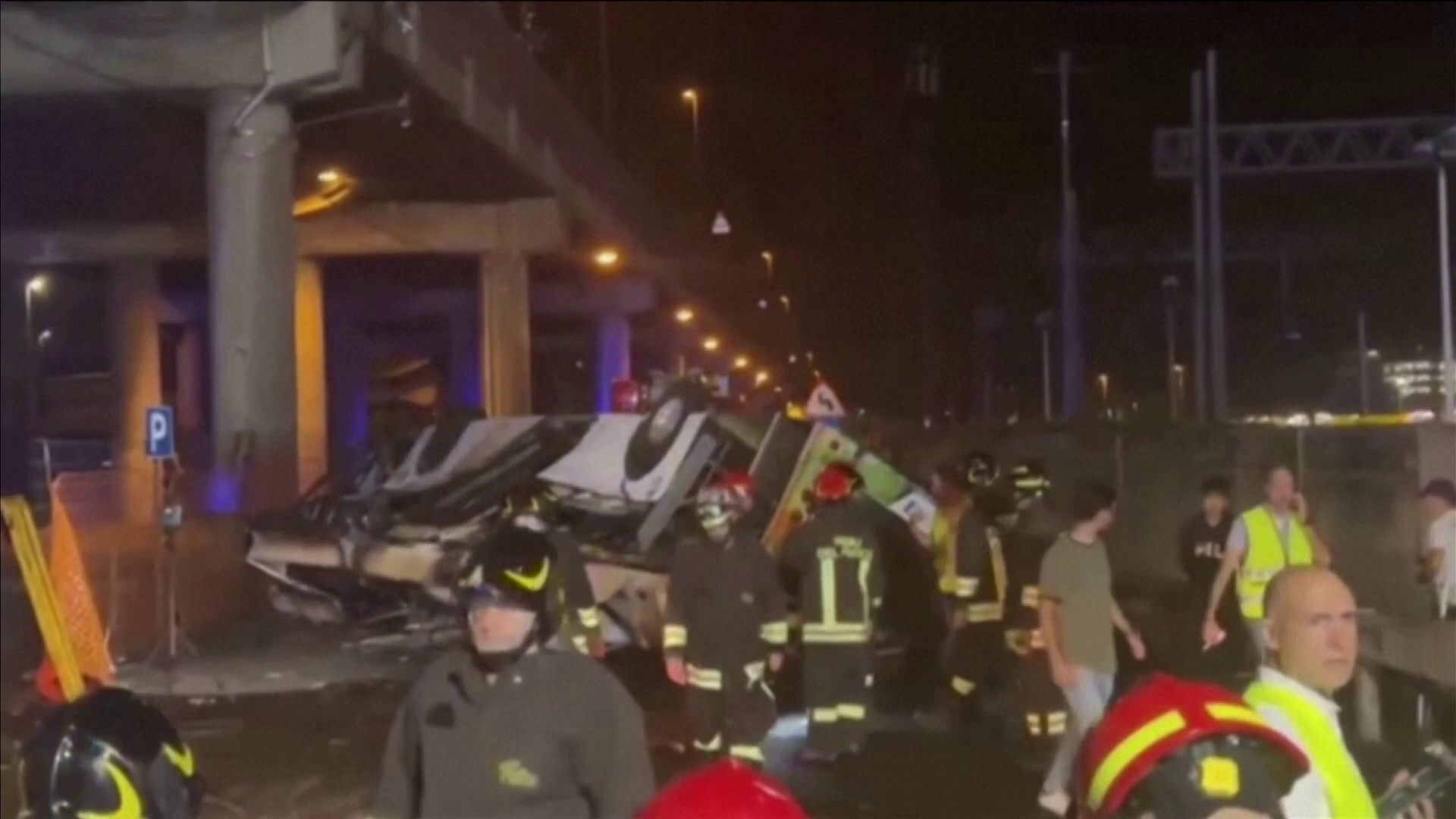 Azonosították az olaszországi buszbaleset halálos áldozatait