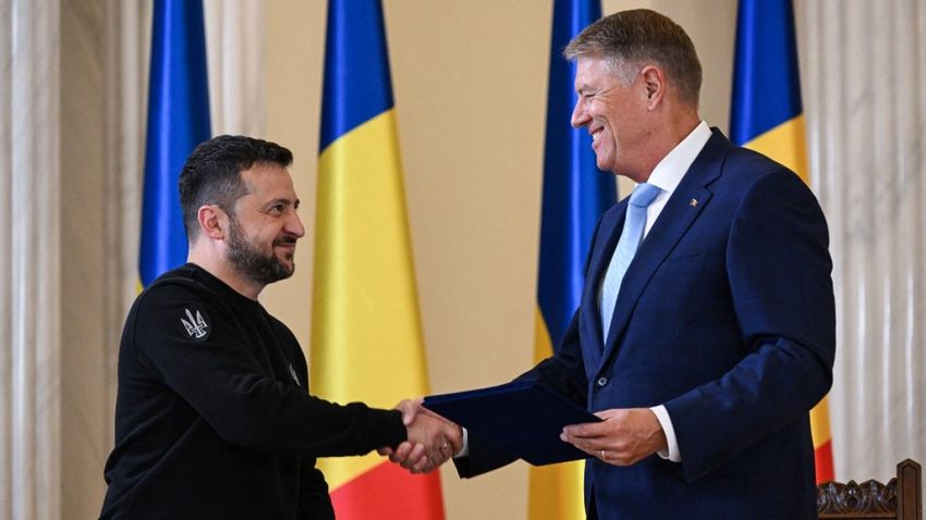 Zelenszkij Romániában: Kijev továbbra is megkapja Bukarest teljes körű támogatását