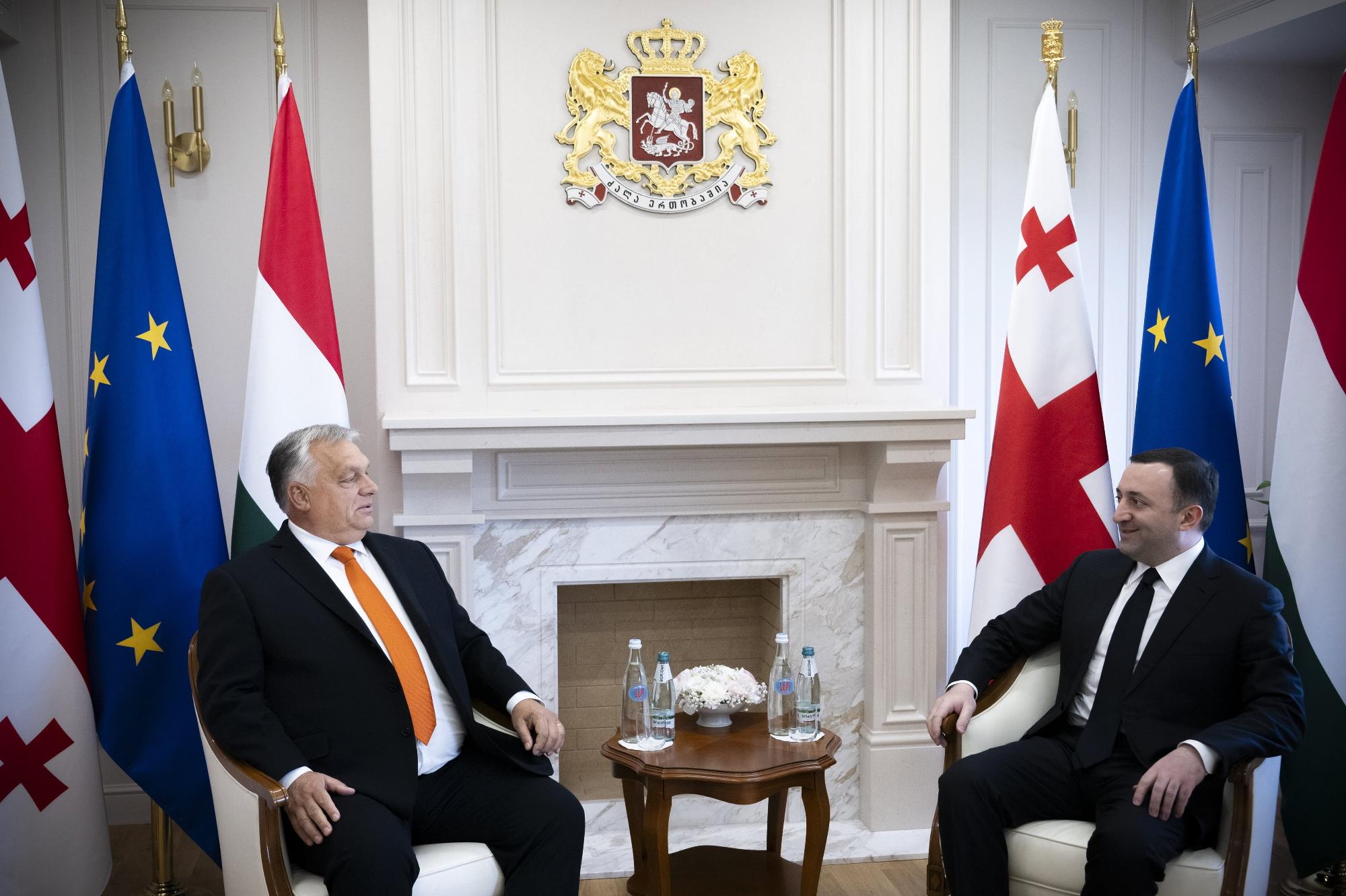 Orbán Viktor politikai és a gazdasági együttműködésről tárgyalt Georgia miniszterelnökével