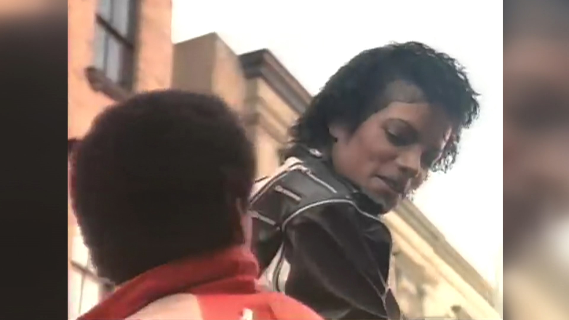Radar – 180 millió forint Michael Jackson kabátjáért?