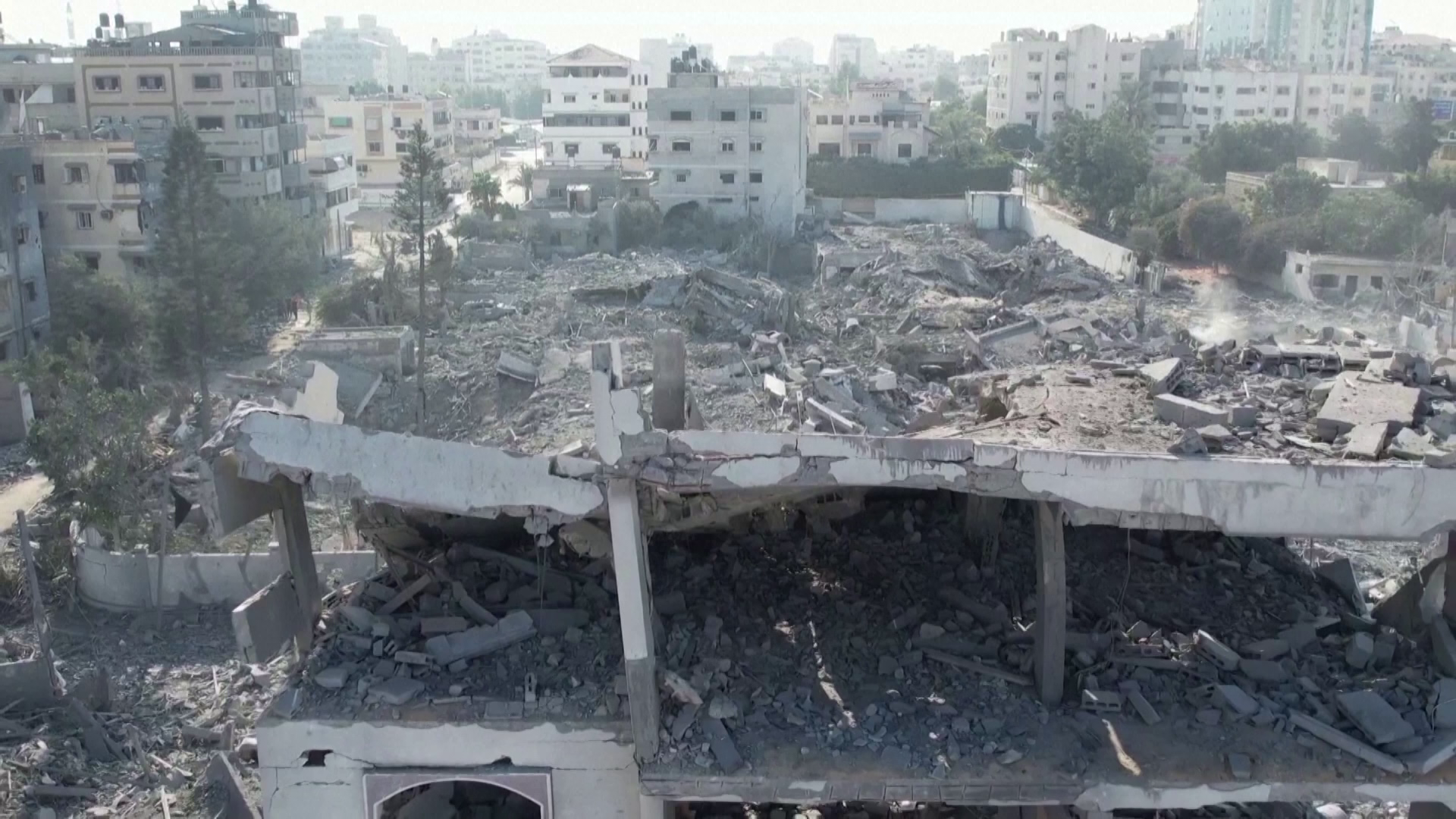 A Hamász Dél-Izraelt ostromolta, a zsidó állam pedig 6000 bombát dobott Gázára