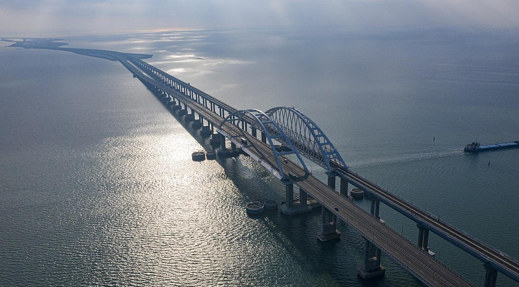 Elítéltek négy holland vállalatot, amiért segítettek a Krími híd építésében