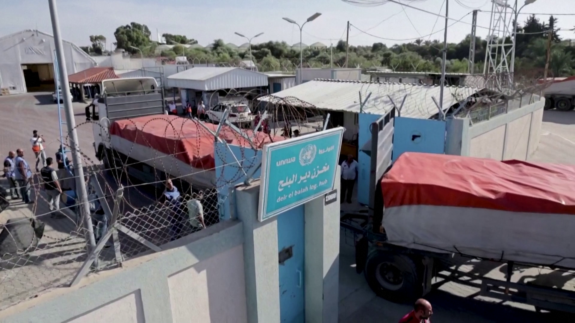 20 kamionnyi segély Gázába csak „csepp a tengerben”