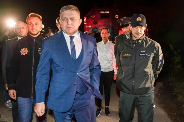 Robert Fico minden illegális bevándorlót letartóztatna és visszatoloncolna Magyarországra