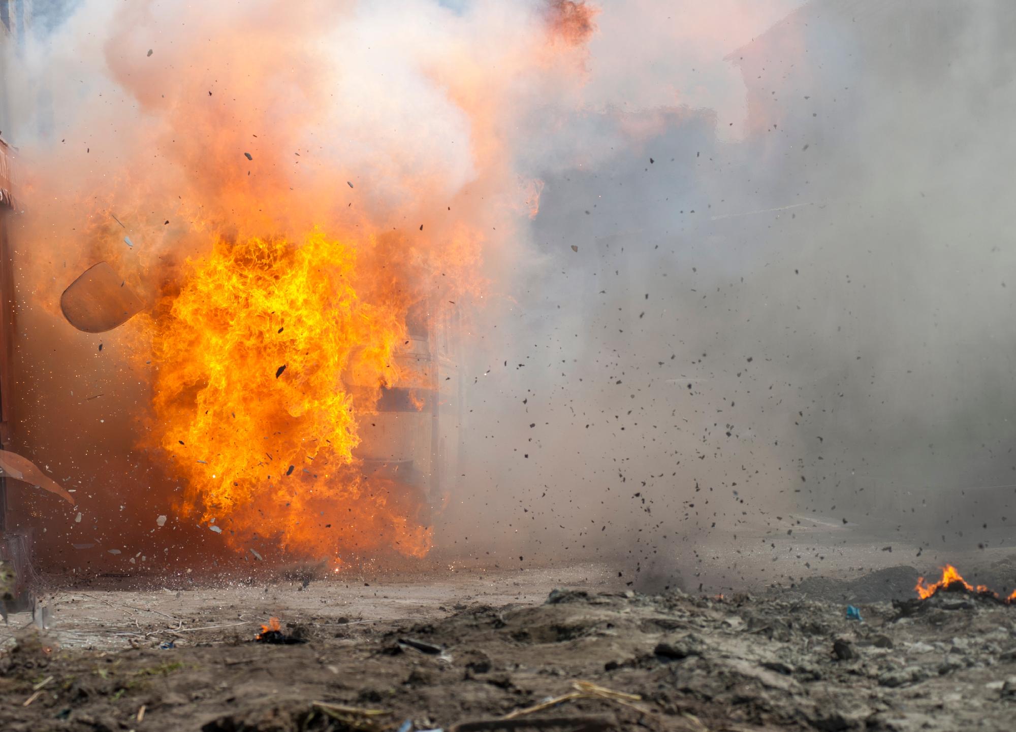 Izrael bunkerromboló bombákkal támadja a Hamász föld alatti alagútjait