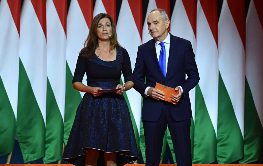 Így érkeztek a küldöttek a Fidesz tisztújító kongresszusára + videó