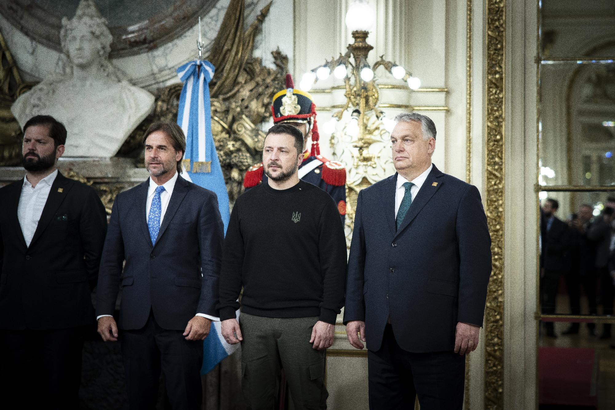Beiktatták hivatalába Javier Milei argentin elnököt