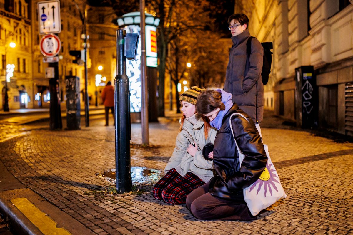 Döbbent csend Prágában: nem értik a fiatalok, mi történt