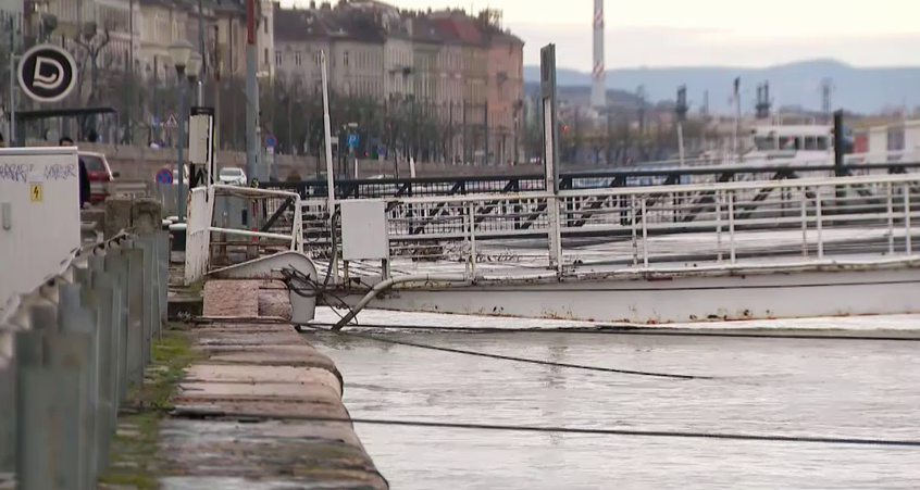 Budapesten december 27-én várható a Duna tetőzése + videó